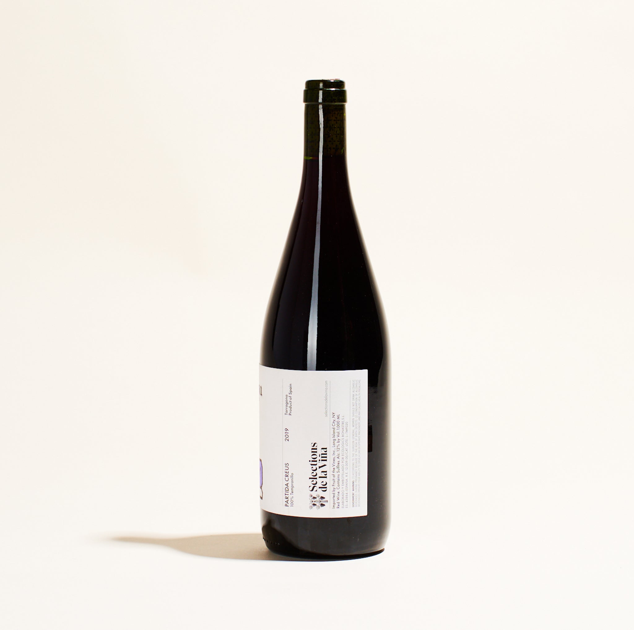natural red wine bottle tempranillo litrona catalunya spain