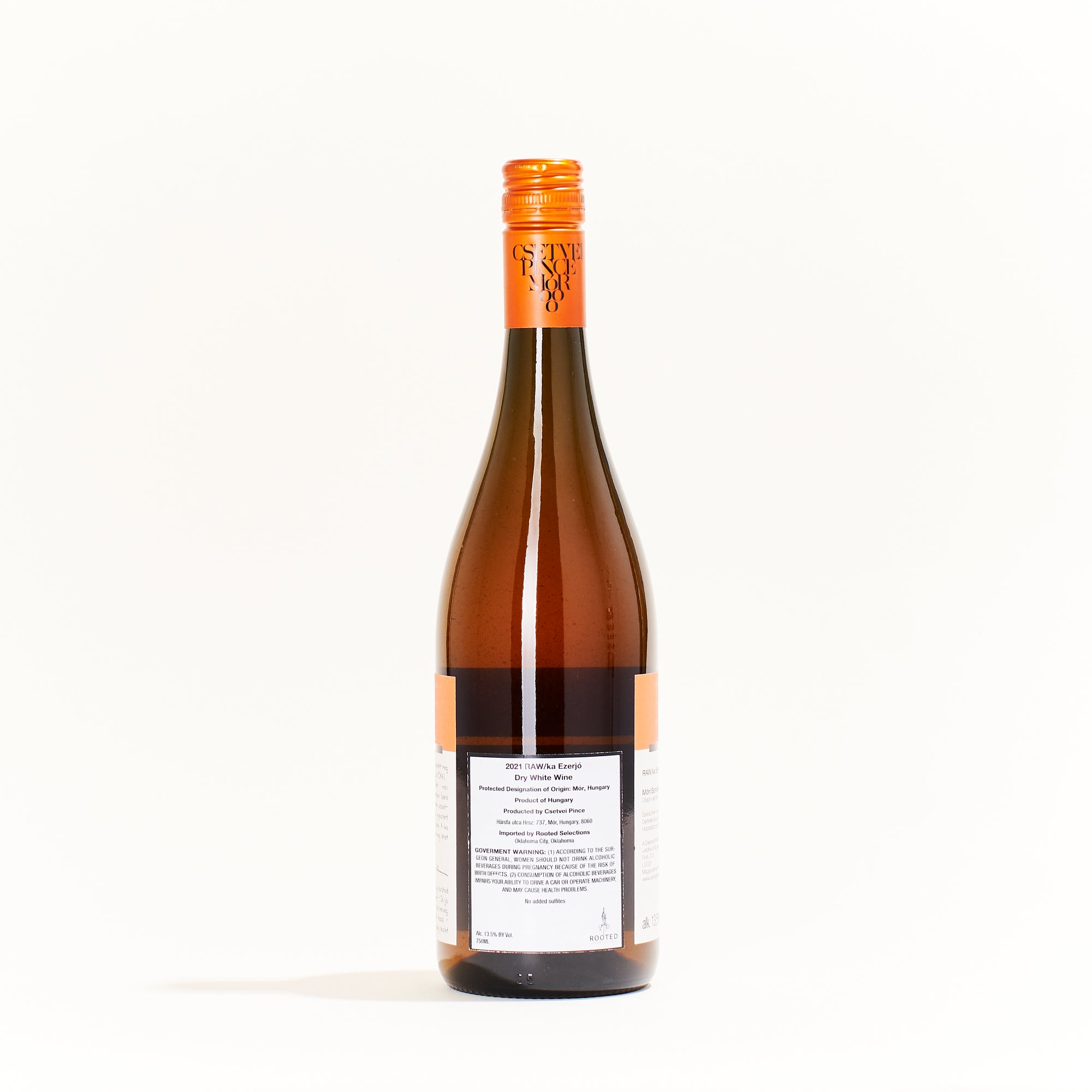  Krisztina Csetvei RAW/ka Ezerjo Orange Wine natural Orange Wine Mór  Hungary. Ezerjó 