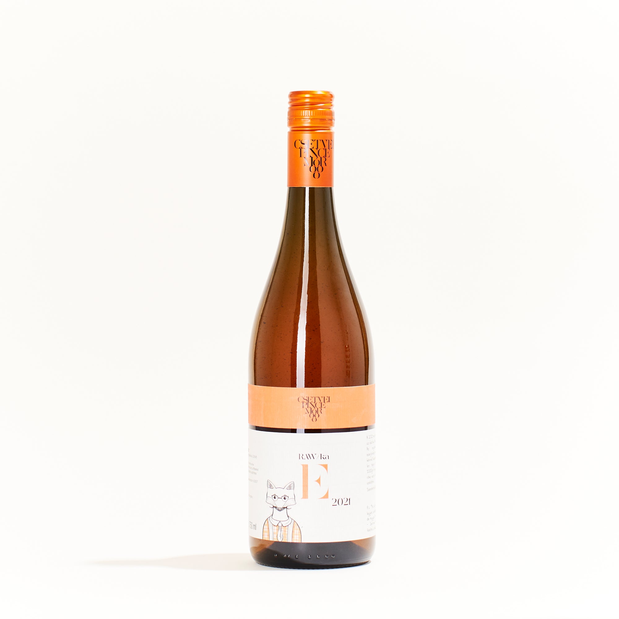  Krisztina Csetvei RAW/ka Ezerjo Orange Wine natural Orange Wine Mór  Hungary. Ezerjó 