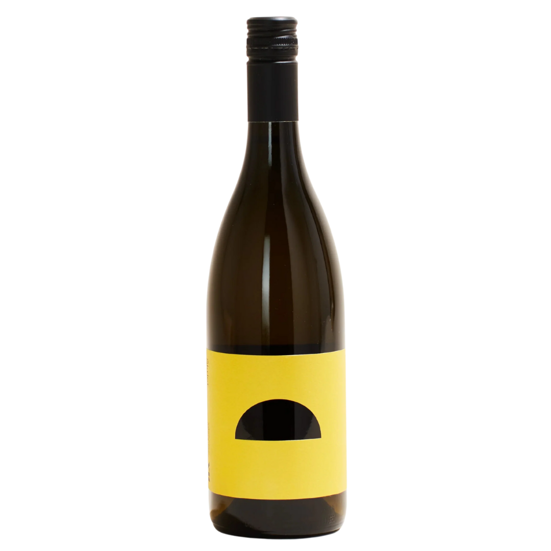 Ŝkrlet, by Voštinić – Klasnić , is a natural Sparkling Wine from Moslavina, Croatia. Made from Ŝkrlet grapes with Minimal SO2