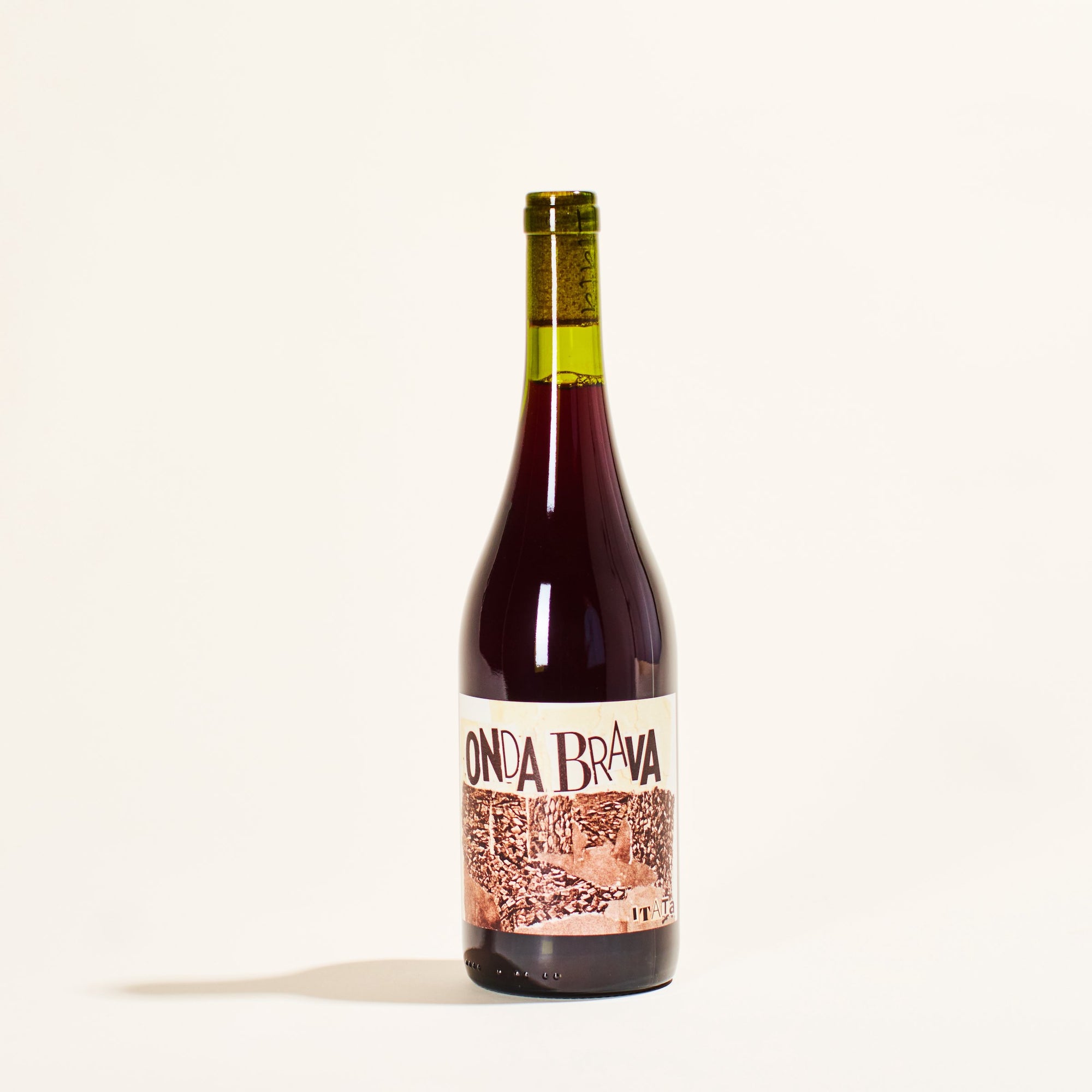 cinsault onda brava itata valley chile natural red wine bottle