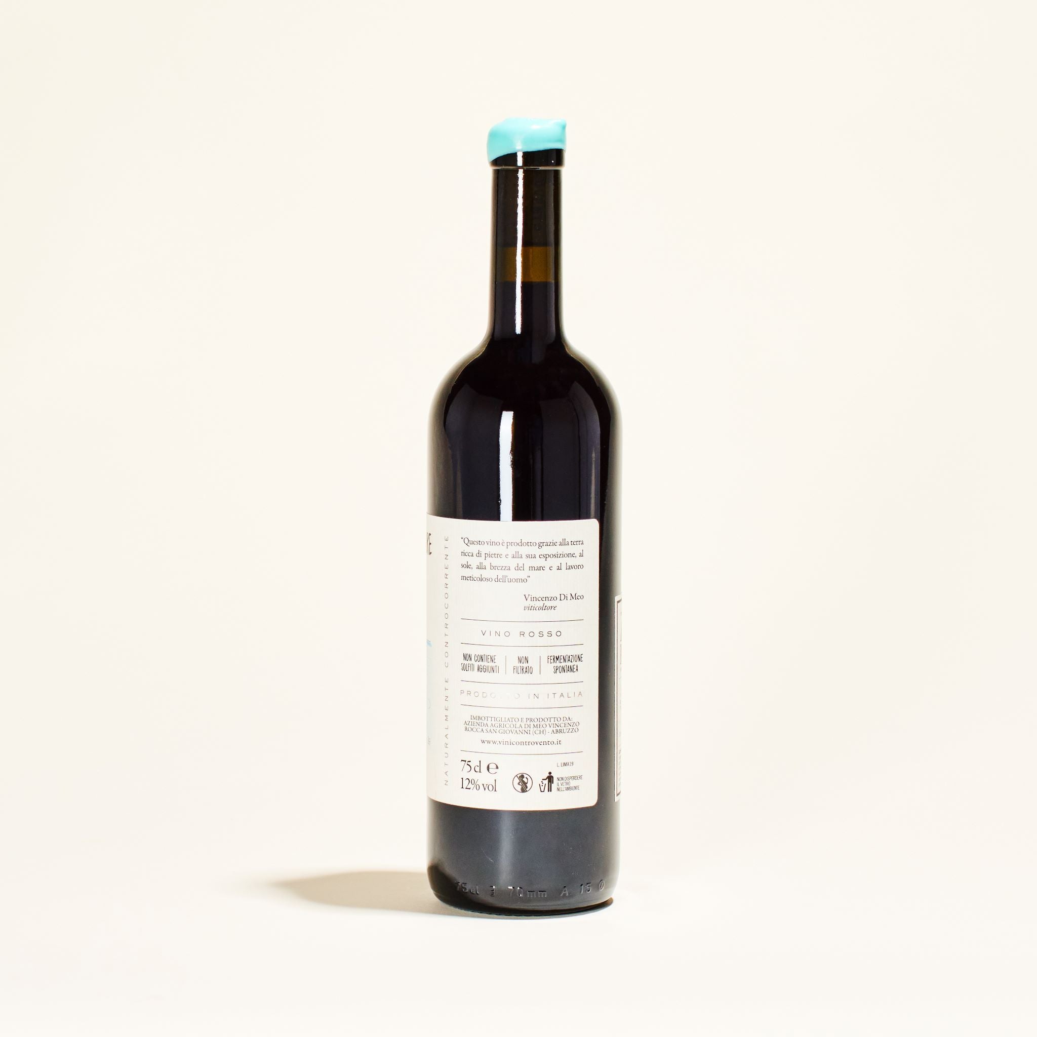 natural red wine limite acque sicure controvento abruzzo italy