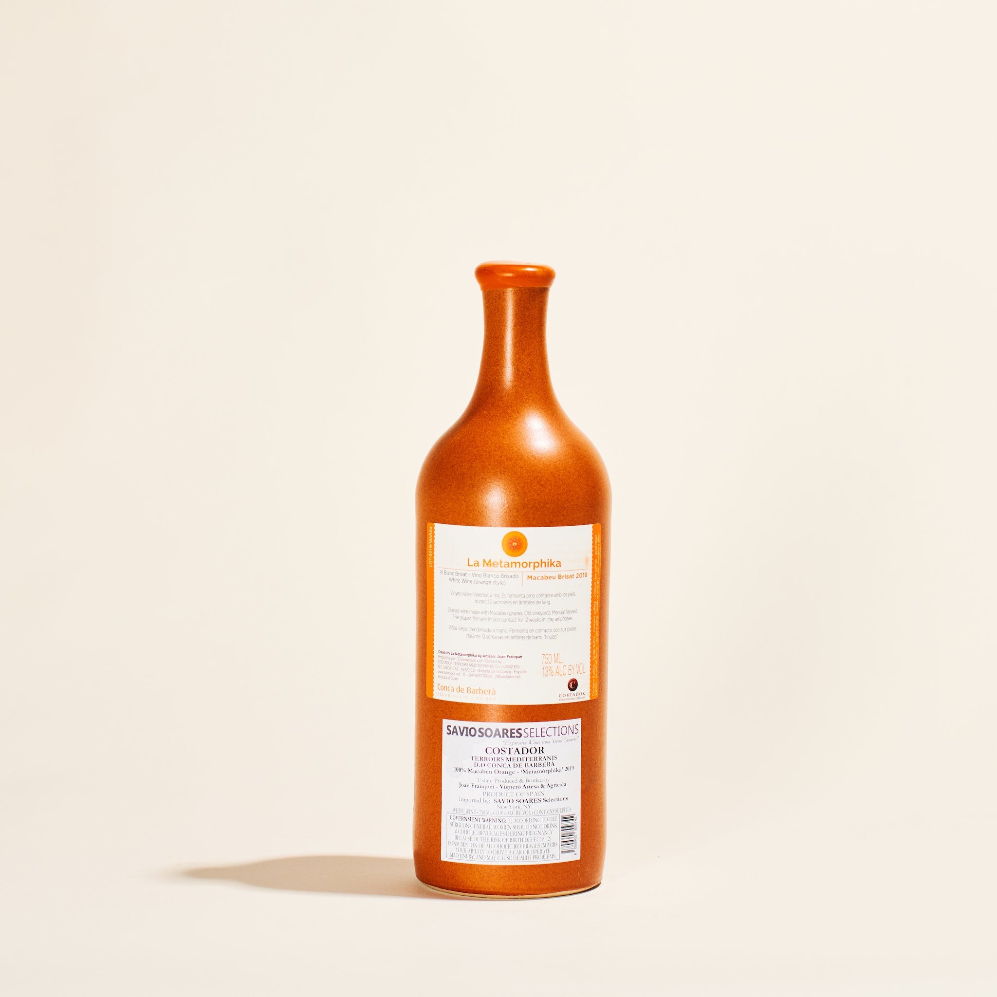 natural white orange wine metamorphika macabeu orange costador catalunya spain