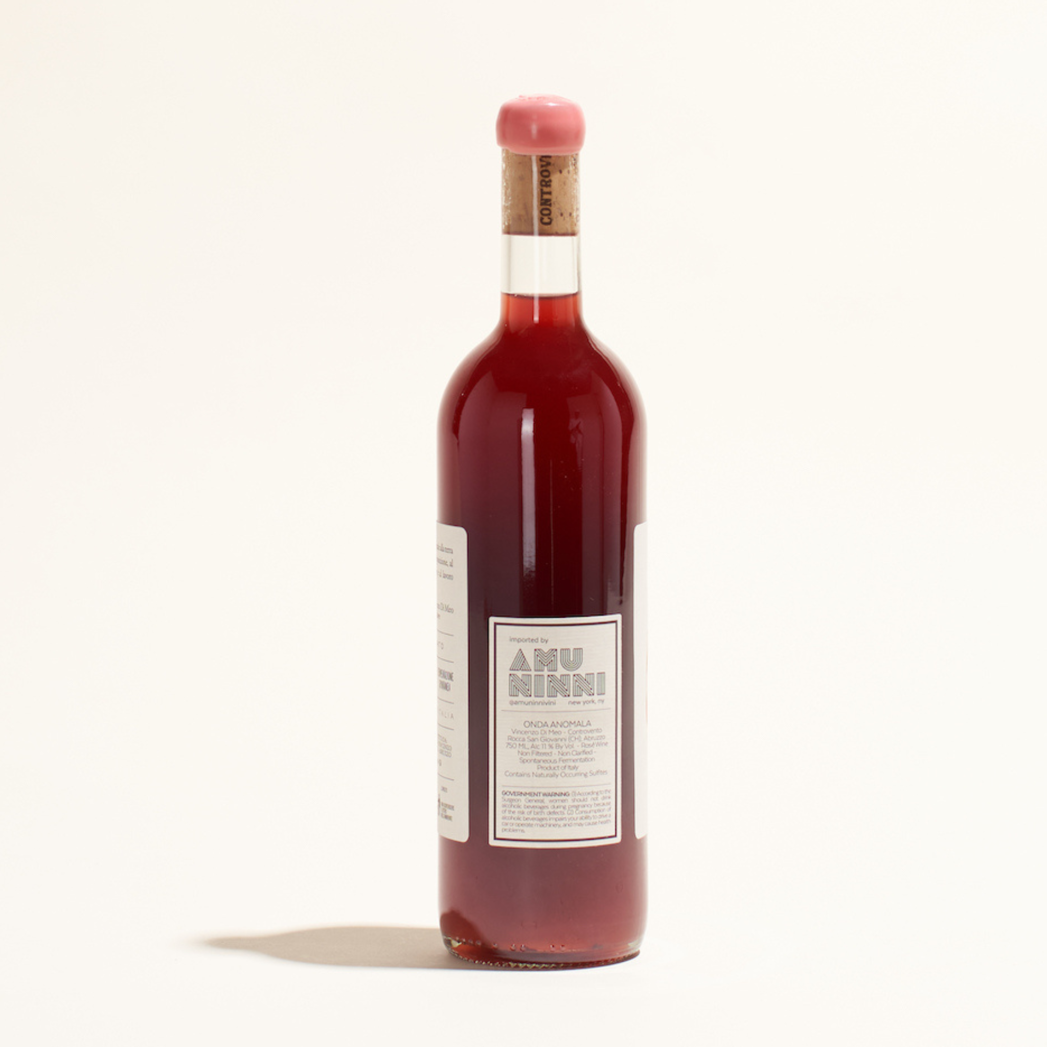onda anomala controvento natural rose wine abruzzo italy back
