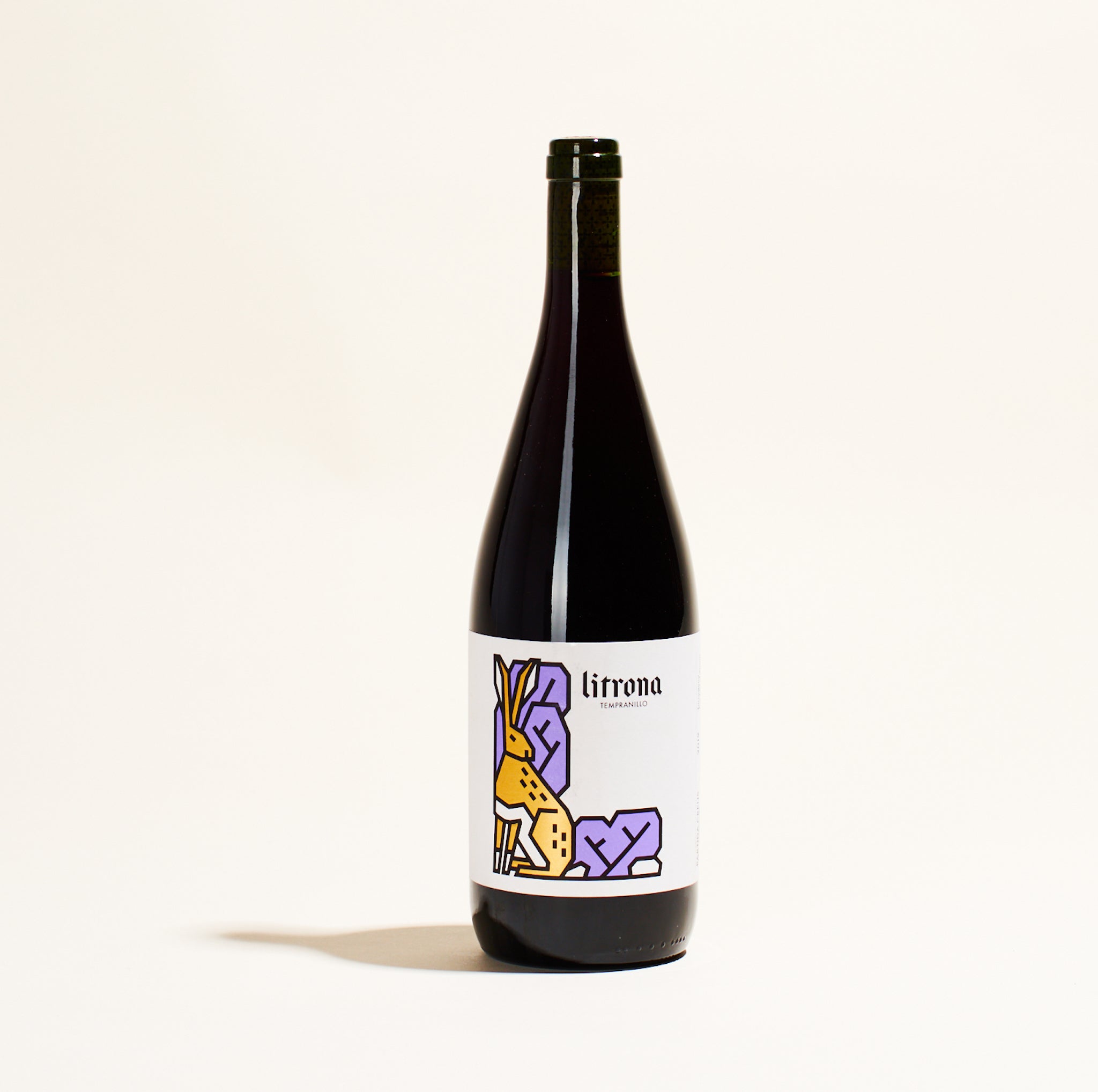 tempranillo litrona catalunya spain natural red wine bottle
